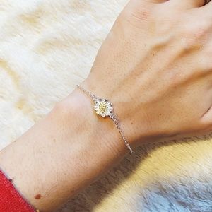 Summer Daisy Bracelet